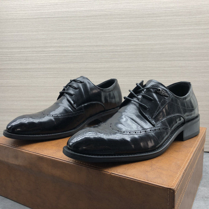 MENS FORMAL LEATHER SHOES AUTUMN NEW FACTORY DIRECT  FIRST LAYER COWHIDE OLD FLAT HEEL TIE CASUAL MEN
