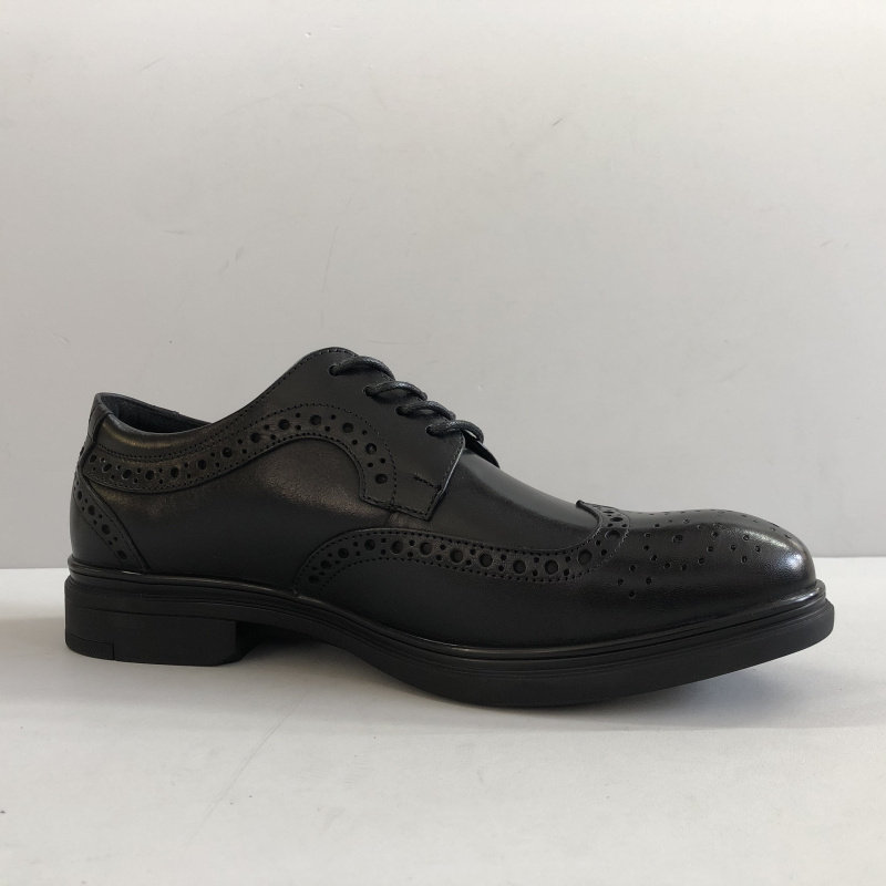 AUTUMN NEW FACTORY DIRECT  MENS FIRST LAYER COWHIDE VERSATILE DRESS SHOES BRITISH FASHION CARVED BROGUES