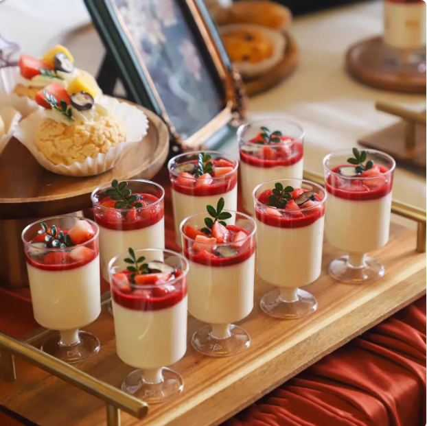 小酒杯一次性硬塑料航空杯慕斯杯布丁杯甜品杯高脚杯慕斯婚庆蛋糕