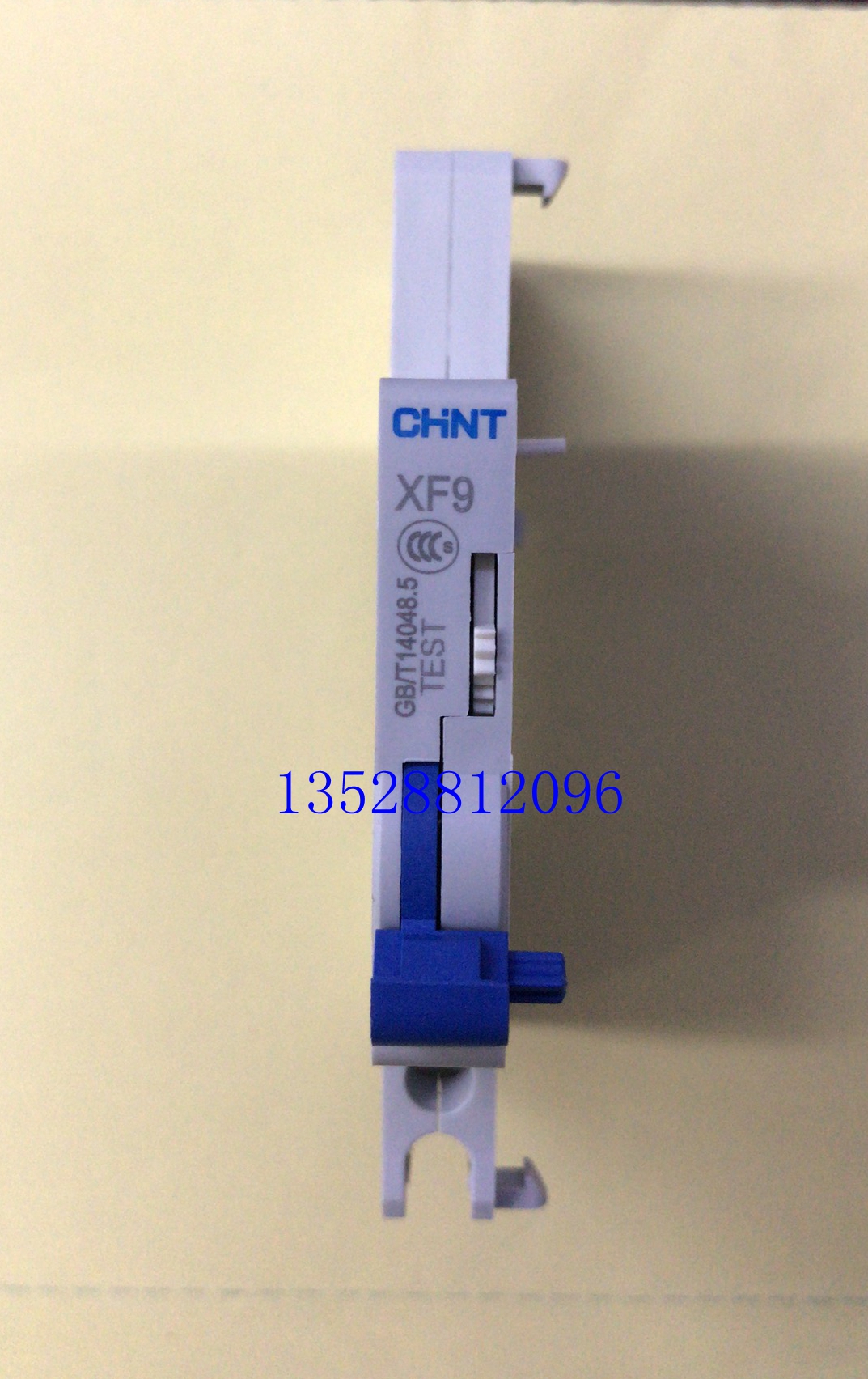 正泰XF9小型断路器辅助触头 可与NB1或NBH8小型 断路器拼装使用