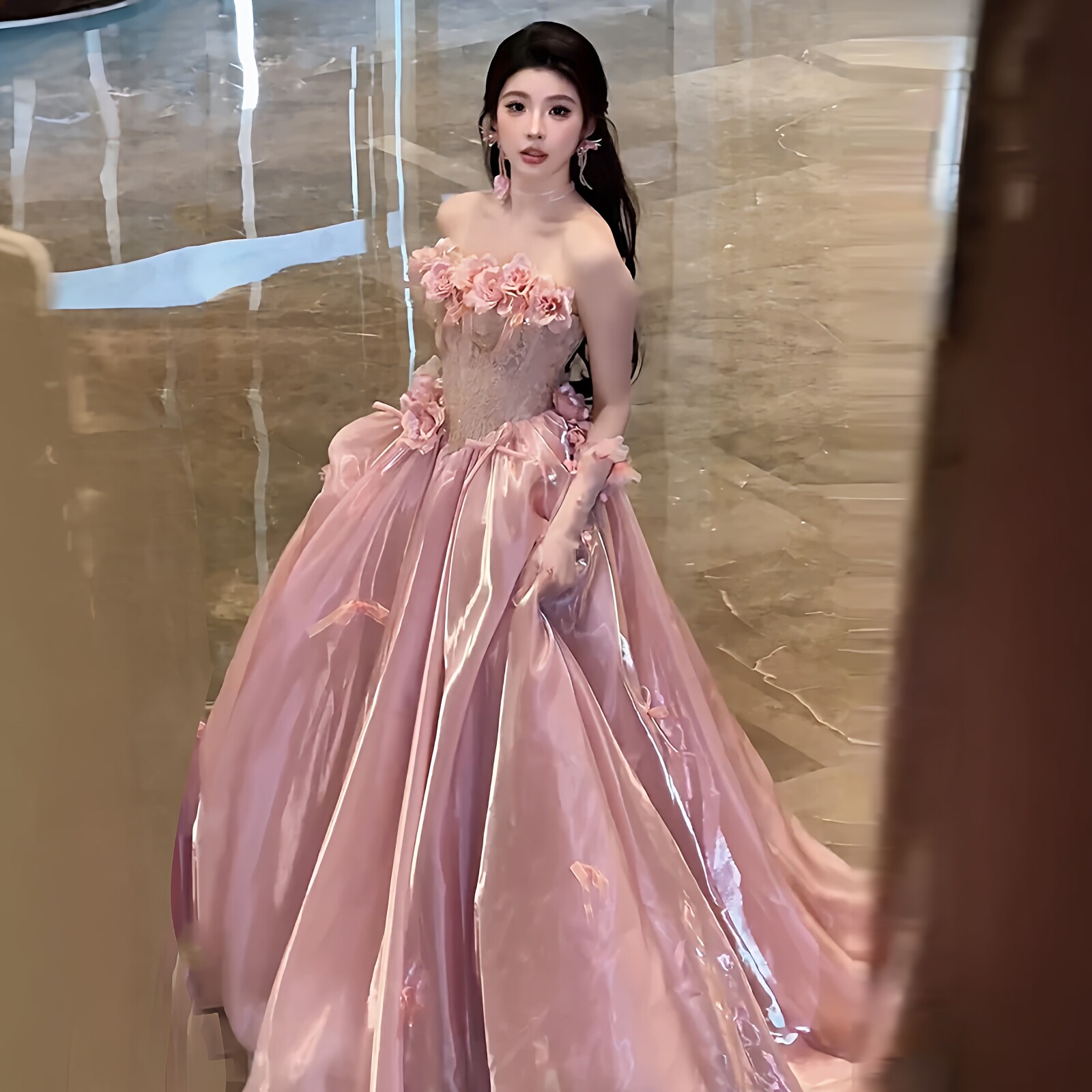 仙女风抹胸粉色礼服订婚新娘立体花朵超仙毕业典礼晚宴主持人礼裙