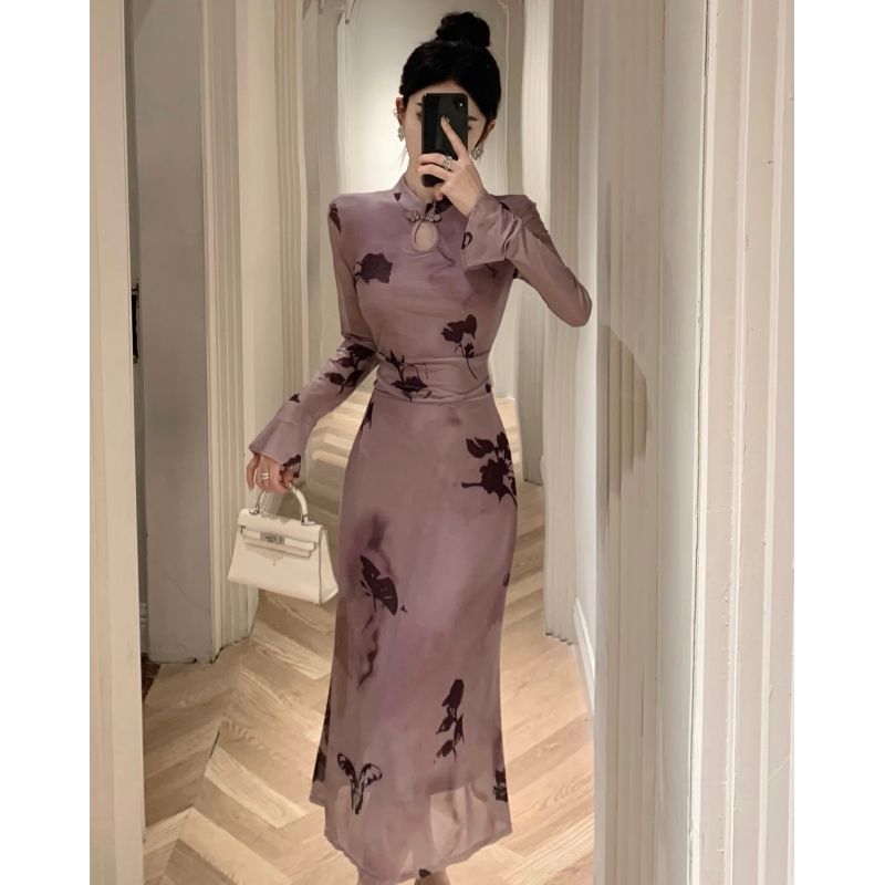 新中式改良气质时尚旗袍裙女2024秋季收腰修身长袖蝴蝶印花连衣裙