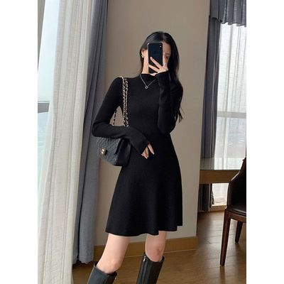 晨领时尚黑色针织连衣裙秋冬女装新款显瘦短款内搭打底别致小黑裙