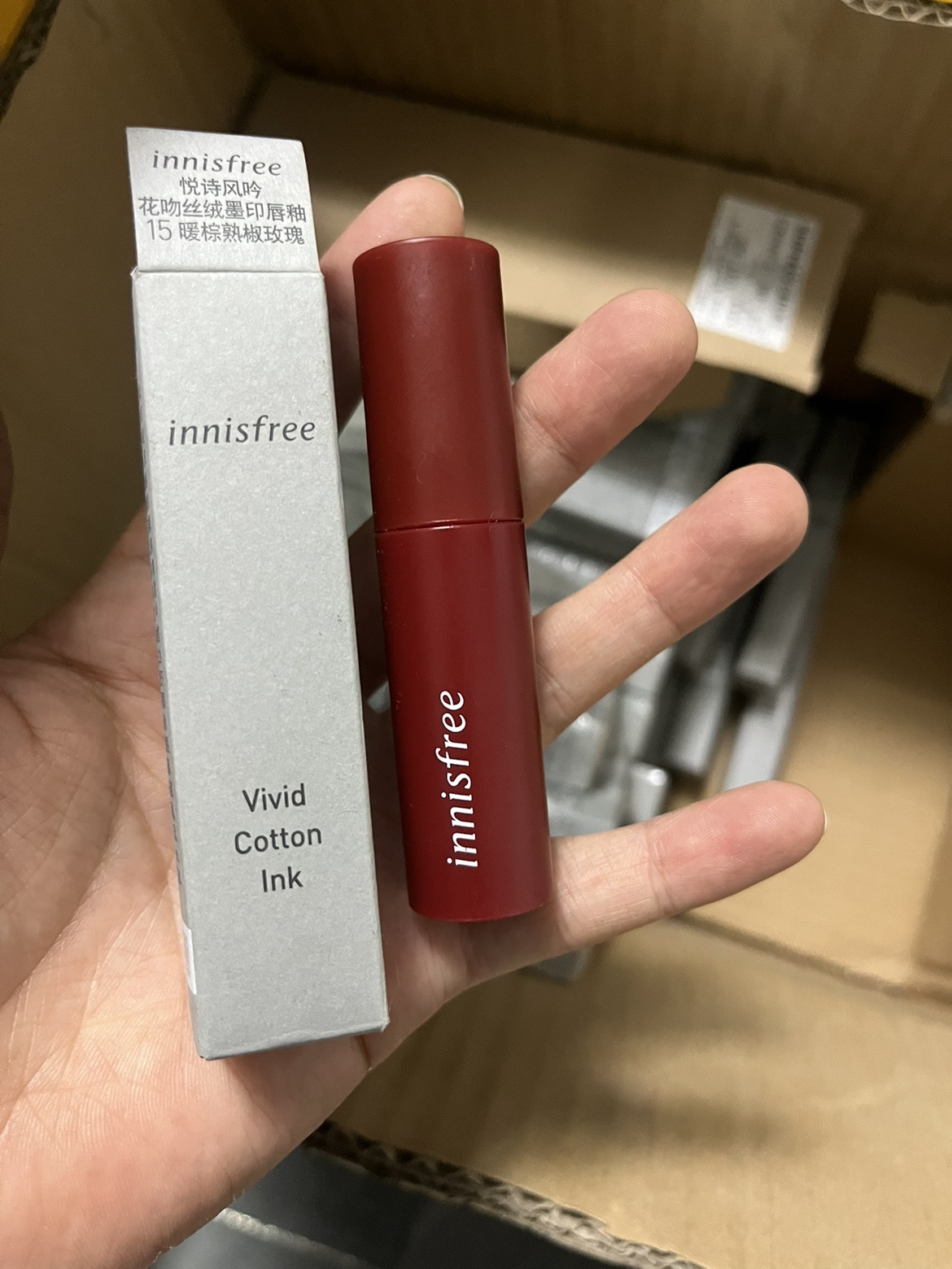 清仓！注意日期 ~ innisfree/悦诗风吟花吻丝绒墨印唇釉