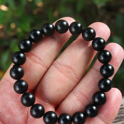 天然新疆和田玉墨玉手链