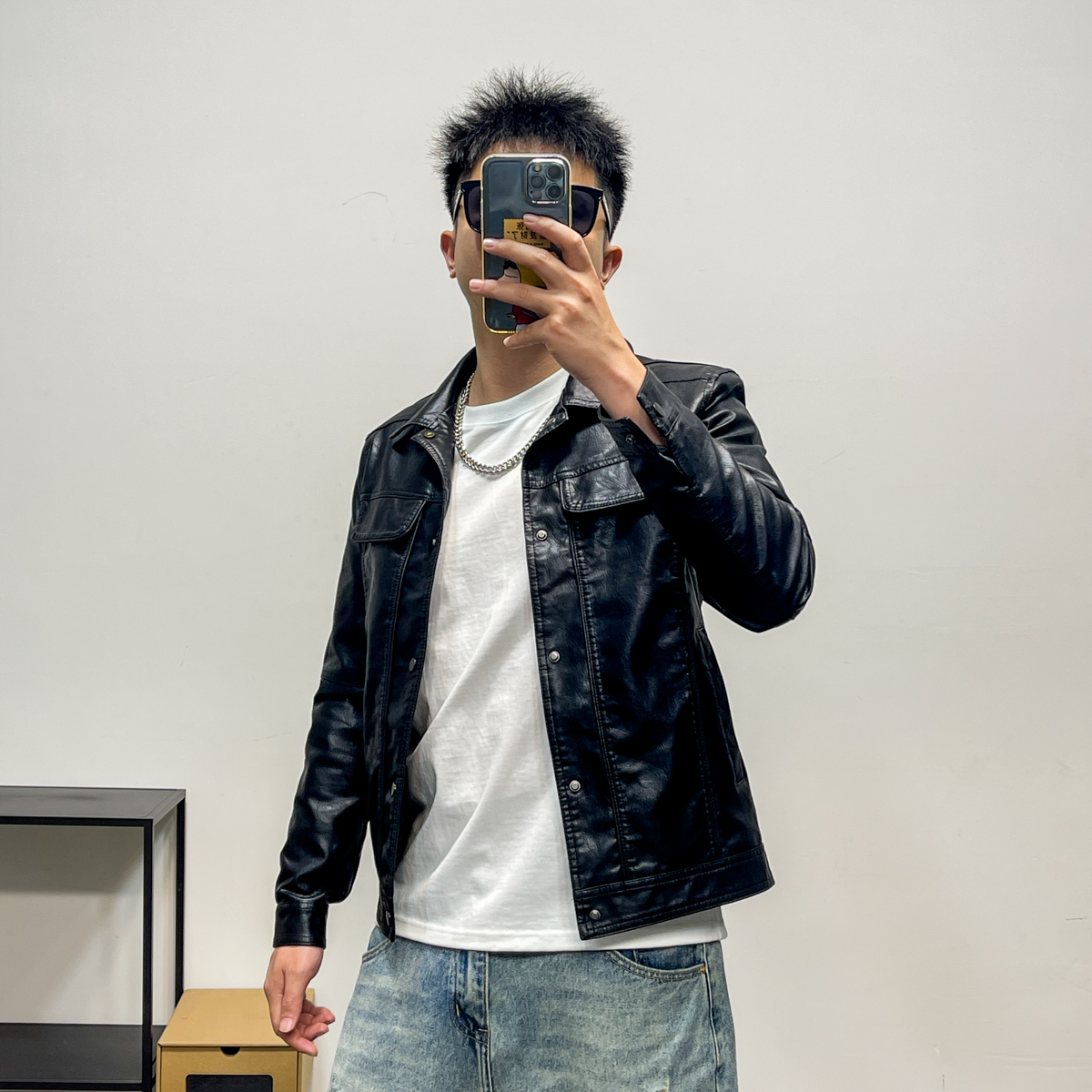 黑色皮衣轻熟风翻领修身机车服