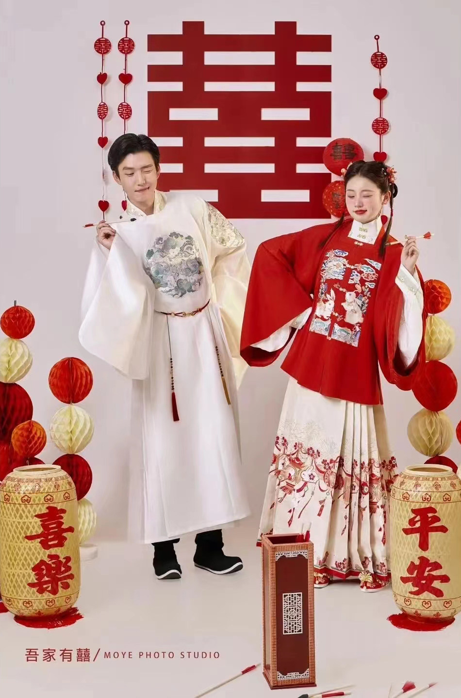 影楼新款主题服装汉服拍照情侣复古新中式喜嫁马面裙明制唐装服装