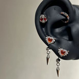 合金耳饰 小众甜酷小恶魔C型耳环男女红色小恶魔耳环骷髅耳骨钉