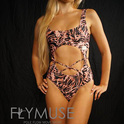 FLYMUSE女性感运动豹纹比基尼钢管服舞蹈泳装连体双面穿polewear
