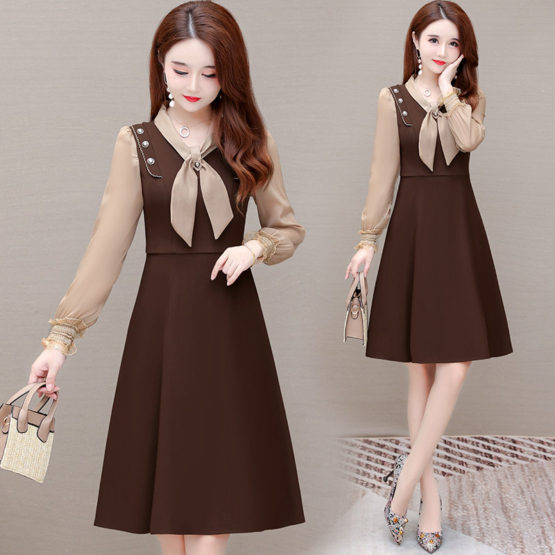 假两件长袖法式连衣裙女2021秋装新款减龄显瘦赫本风小个子衬衫裙