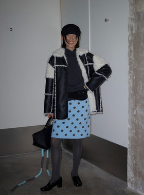 UNITY MODE 撞色拼接皮毛一体外套女冬保暖时髦机车风夹克251529