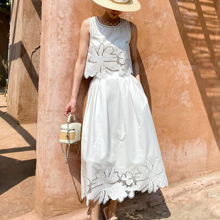 镂空上衣刺绣半身裙女名媛小香风白色套装 法式 深圳 宝藏夏季 Gary