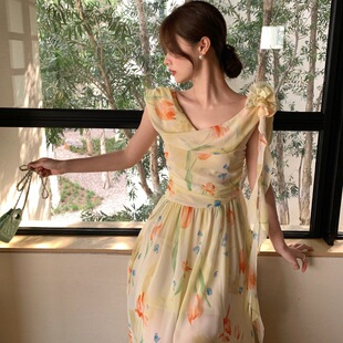 十三行夏法式 NEWOPEN 田园纯欲气质收腰碎花 宝藏诠释美 Gary