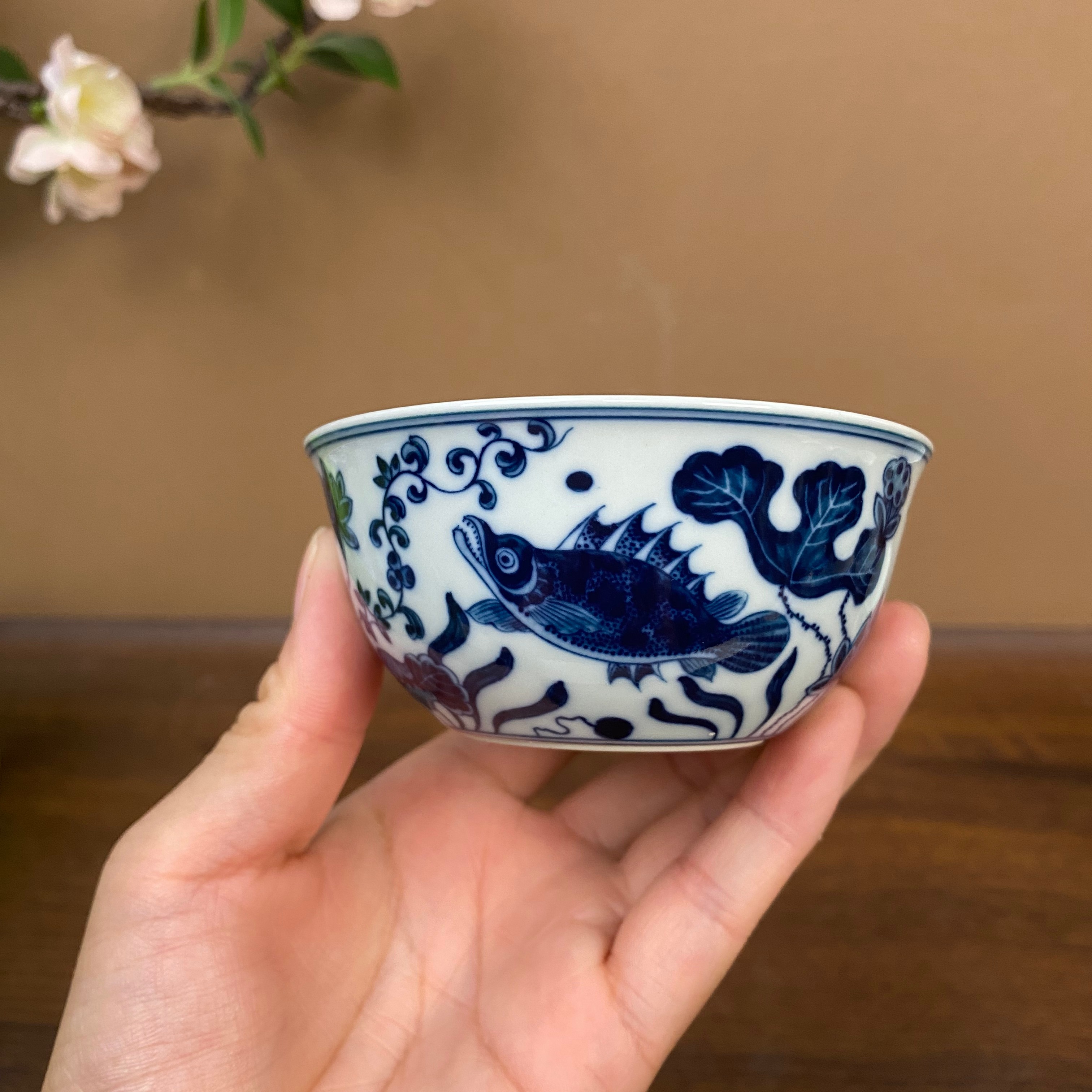 【记石柴窑】仿明鱼藻卧足鸡缸杯80cc 手工手绘景德镇茶具