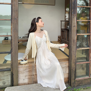 2024新品百搭显瘦针织甜美开衫配吊带连衣裙设计感防晒衫