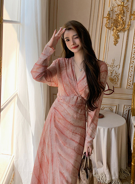 AM NANA法式气质长袖粉色连衣裙温柔风小个子仙女裙绝美V领长裙子