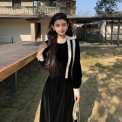 法式赫本风手工钉珠黑色丝绒裙