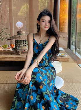 AMNANA法式沙滩裙气质显瘦碎花吊带连衣裙女夏宽松度假小个子长裙