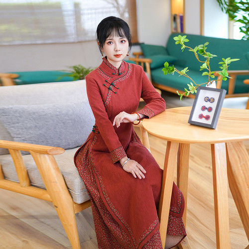 如意风秋季新款奥黛旗袍连衣裙女修身复古碎花连衣裙新中式24R601