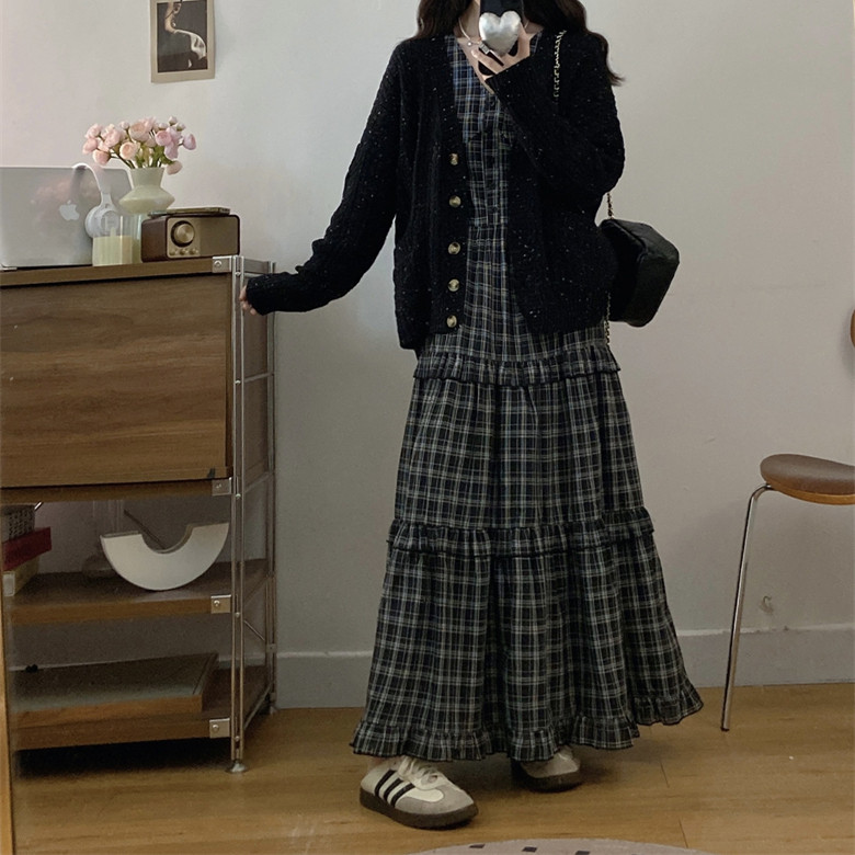 韩系秋冬季新款宽松毛衣开衫外套女显瘦格子背心连衣裙时尚两件套