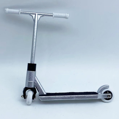 指尖玩具金属两轮儿童滑板车手指极限滑板车Finger scooter