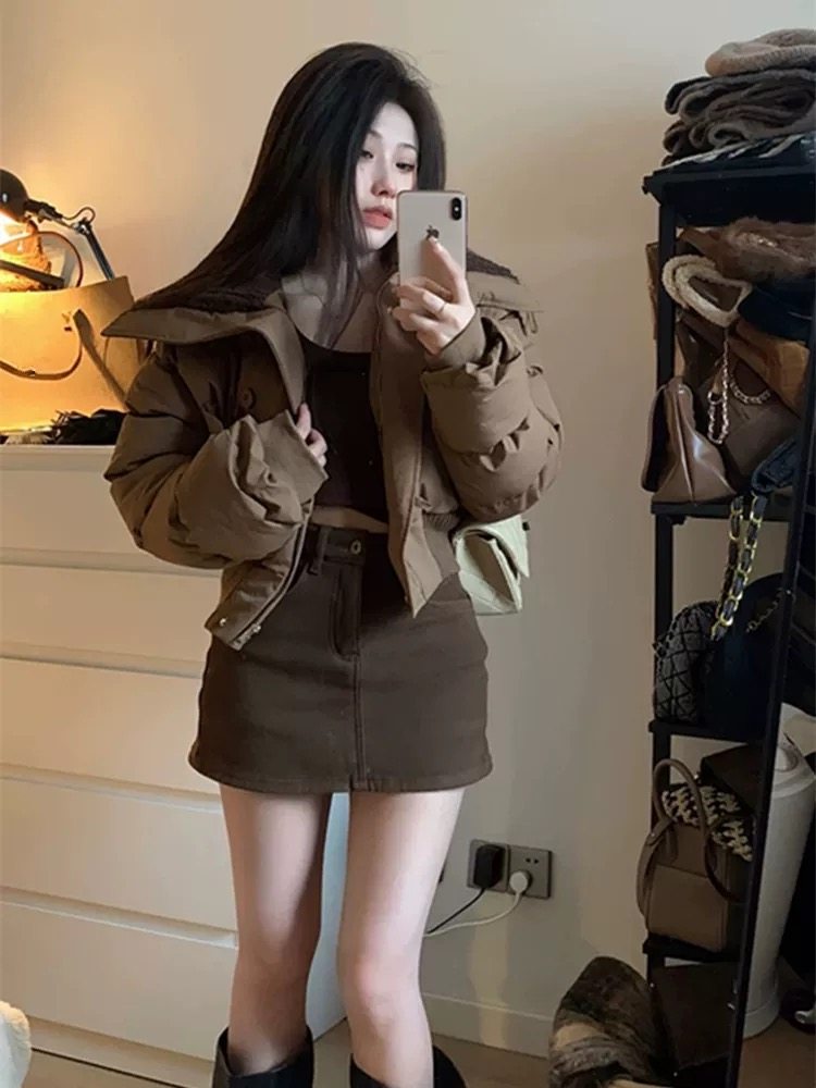 冬季高级感炸街短款纯色羊羔毛大翻领羽绒棉服女加厚保暖拼接外套