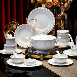 伯爵景德镇浮雕纯白陶瓷餐具套装2023新款轻奢骨瓷碗碟套盒装洛威