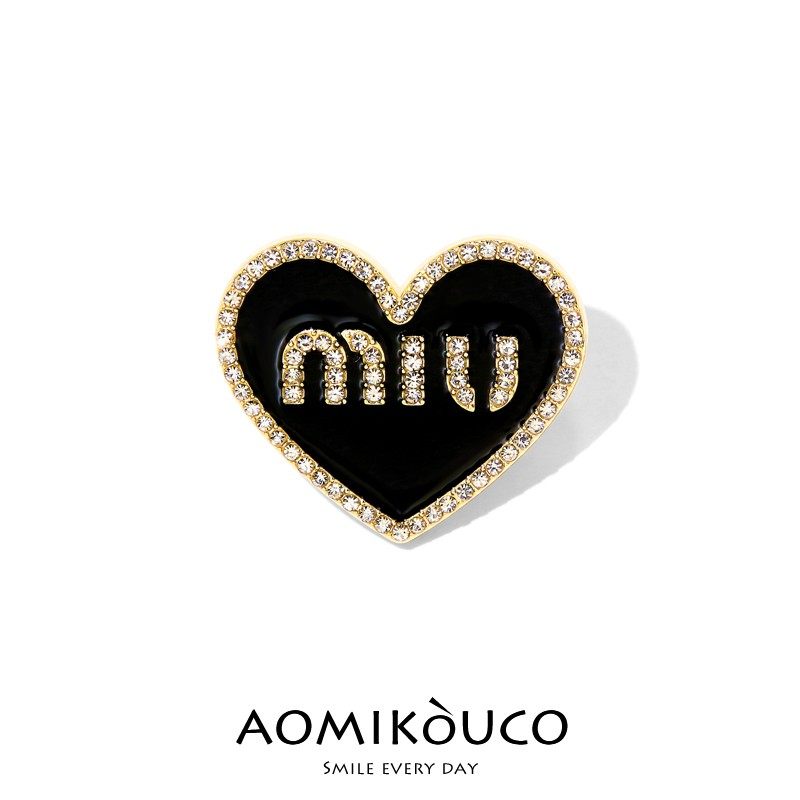 夏季vintage黑色爱心防走光胸针气质高级感字母别针西装衬衫配饰,饰品/流行首饰/时尚饰品新,胸针,淘宝优惠券,粉丝福利购,淘宝优惠卷