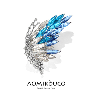 法式 配饰 晶莹剔透水晶蝴蝶胸针高级感轻奢立体渐变色胸花别针西装