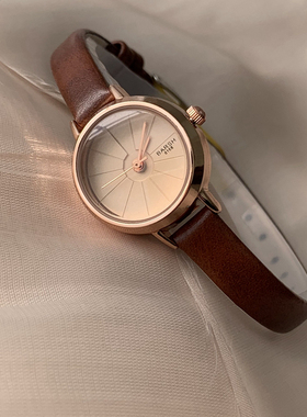 复古文艺手表女ins风简约气质小众学生时尚细带小巧小表盘石英表