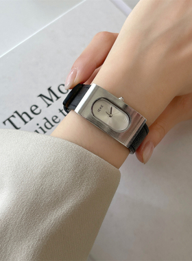 vintage中古手表女款长方形极简风小众设计女士百搭时装石英腕表