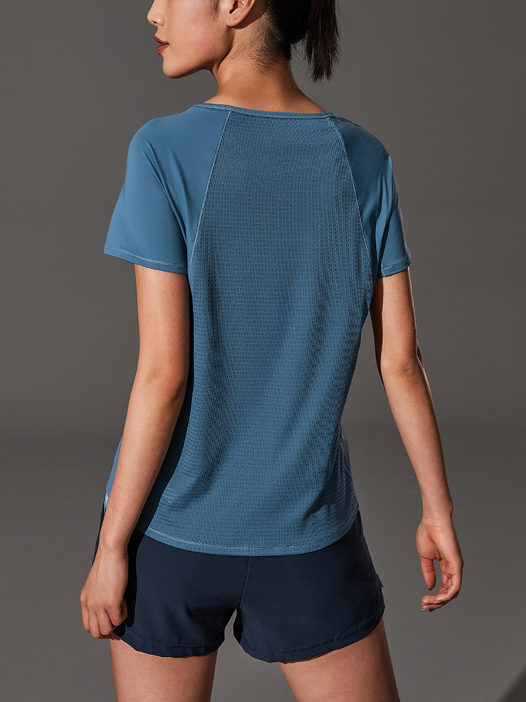 Yoga clothing top women's summer quick-drying T-shirt running professional sports short-sleeved Pilates clothing fitness suit