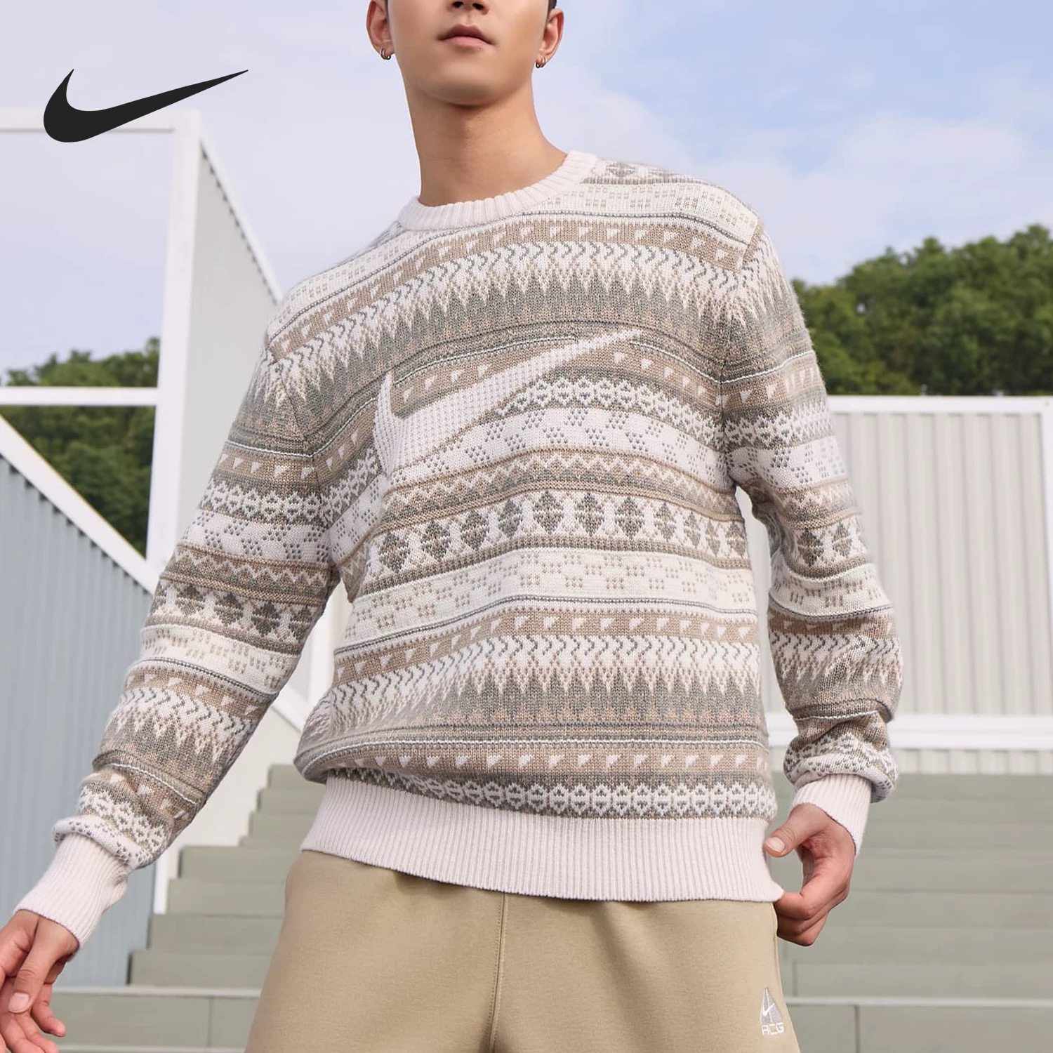 NIKE/耐克 男子运动宽松休闲羊毛混纺秋冬印花毛衣FZ0126-105