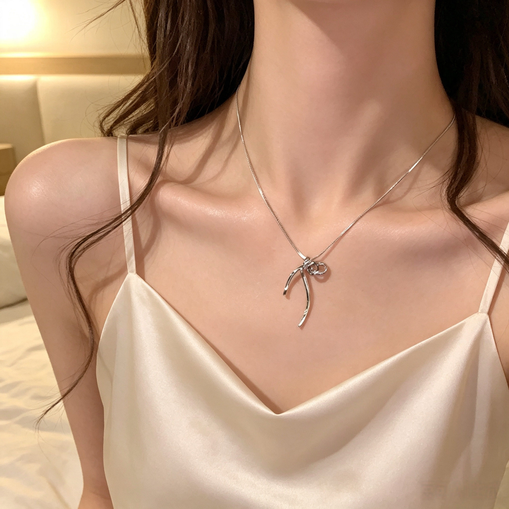 钛钢不掉色蝴蝶结项链女小众高级