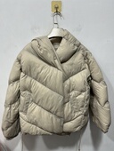 百搭休闲连帽短款 亏本清货秋冬女装 时尚 羽绒服外套上衣保暖超轻