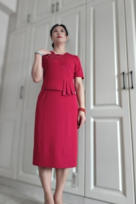 DYS3163红色花瓣领时尚喜妈妈装手工钉珠收腰显瘦假两件套连衣裙