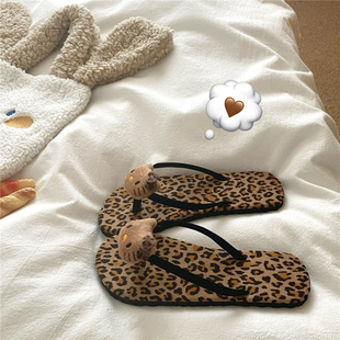 豹纹小kt~！千禧辣妹ins平底可爱人字拖女夏季外穿防滑沙滩凉拖鞋