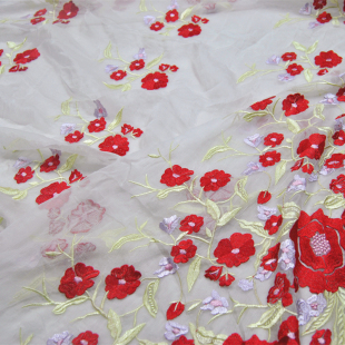宽幅白底小红绣花真丝顺纡底刺绣连衣裙旗袍桑蚕丝服装 布料面料