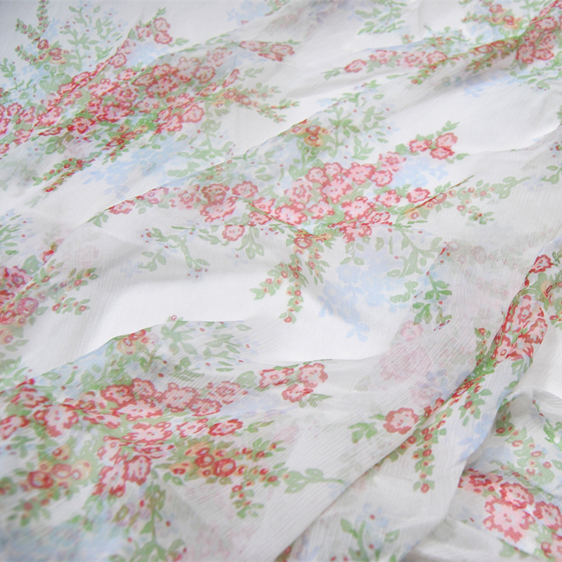 白底花团素真丝顺纡纱褶皱衬衫连衣裙半身裙丝巾桑蚕丝服装布面料