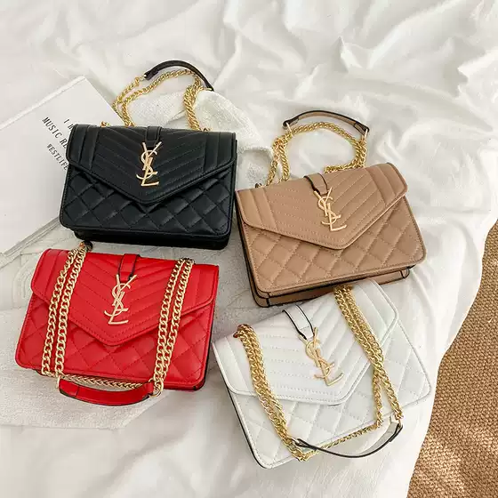 I Like the New Chain Crossbody Bag for Women, a Double-Compartment Flap Bag, Small Chanel-Style Quilted Bag with a Gold Chain Shoulder Strap