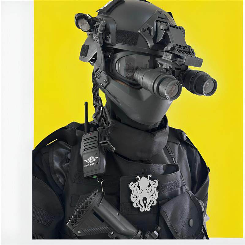 暗区突围cos服特战装白金逃生ch地铁蛟龙黑金作战服边装装备图片