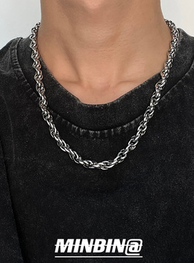 钛钢项链男ins冷淡风欧美小众高街粗款颈链潮牌嘻哈锁骨链麻花链