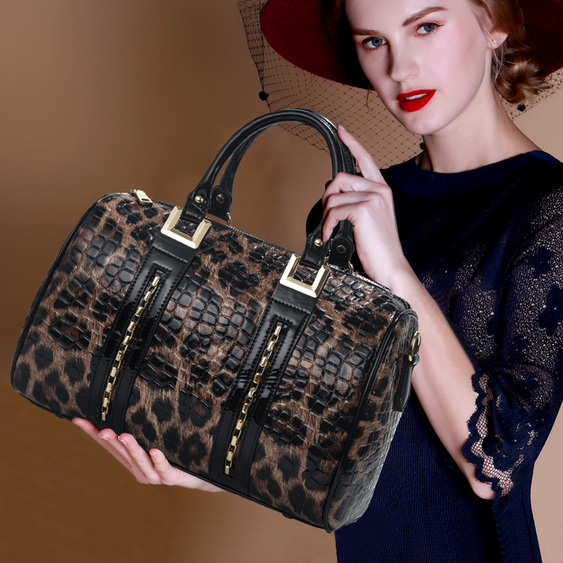 专柜豹纹真牛皮女士包包2021新款大容量波士顿手提包轻奢定型女包
