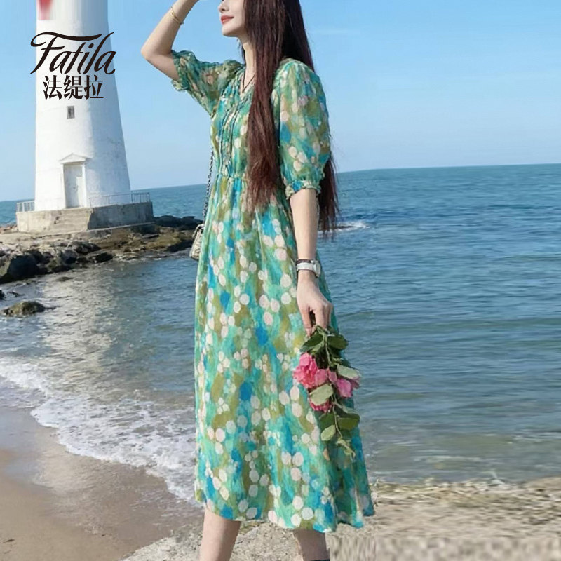 度假风v领真丝连衣裙夏季新款