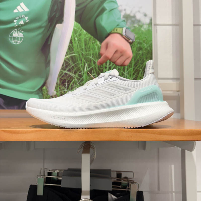 阿迪达斯女子2025夏季新款PUREBOOST 5缓震透气运动跑步鞋 JP6683