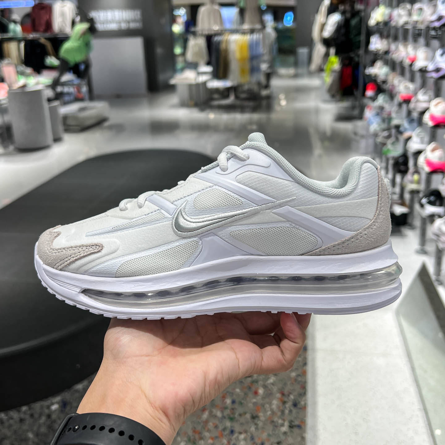 正品耐克女鞋2026冬款Air Max Metro全气垫运动跑步鞋 IW4934-100