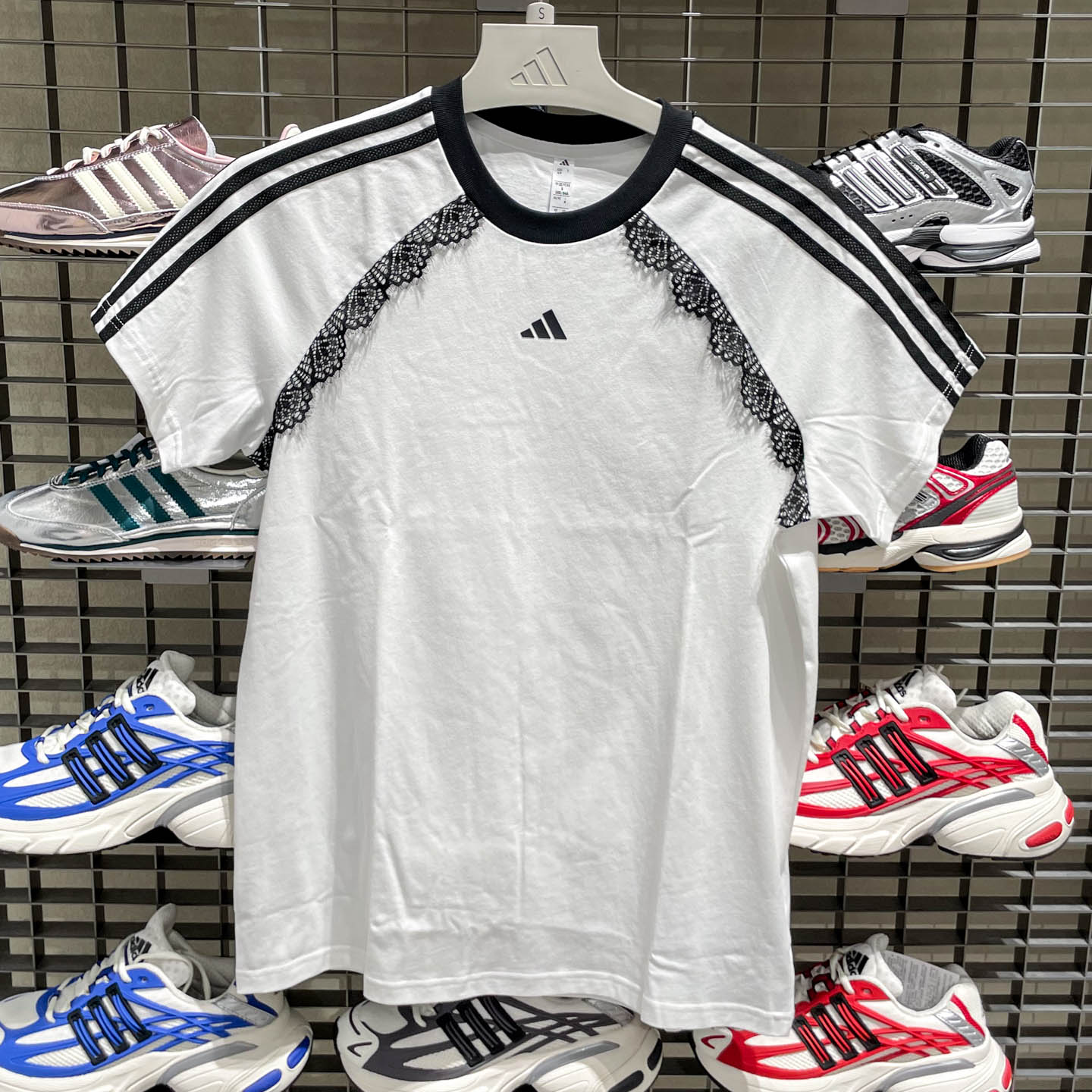 Adidas阿迪达斯女子2026