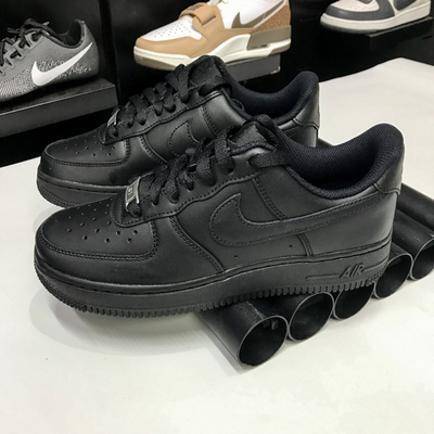 耐克女子2024冬季AirForce1'07经典休闲厚底运动鞋DD8959-001