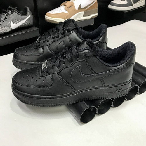 耐克女子2024冬季AirForce1'07经典休闲厚底运动鞋DD8959-001