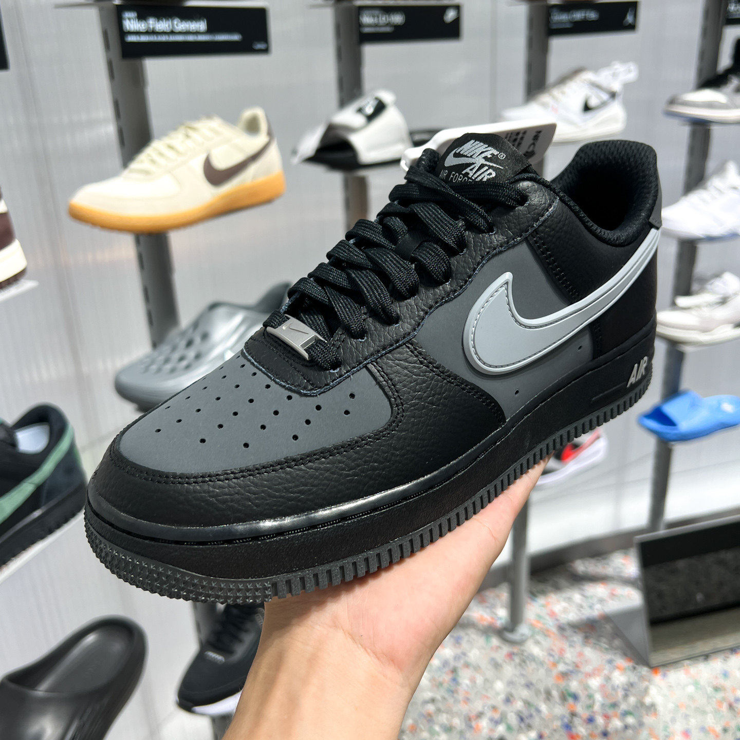 正品耐克男鞋2026夏新款AF1空军一号黑灰撞色休闲板鞋 IR1475-010